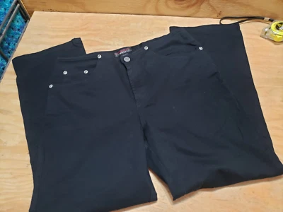 Pantalón vaquero elástico capri negro talla Z. Cavaricci 5 (D) Foto 1 de 4