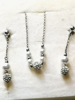 Collana da donna in argento 935 con orecchini pendenti con perle coltivate - Immagine 1 di 4