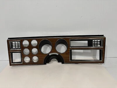 1988 DODGE DIPLOMAT DASBOARD DASH AIR VENT CLUSTER TRIM BEZEL OEM # 04437165 - Изображение 1 из 4