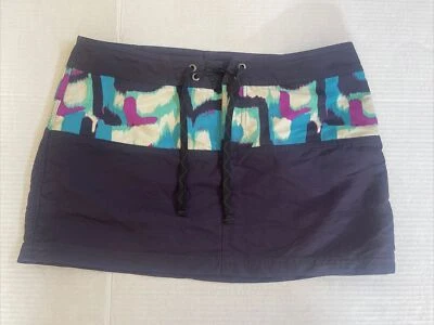 Women's Board Skirtie - Sz 8 - -Snap up tie front -Snap back pocket -Swim Skirt - Image 1 of 4