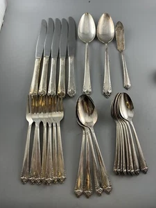 1950s Silverplate WM Rogers Starlight 27 Piece Flatware Completer Set - Picture 1 of 6