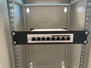 10 Zoll Rackmount Panel für Ubiquiti US-8 & US-8-50W - Bild 1 von 3