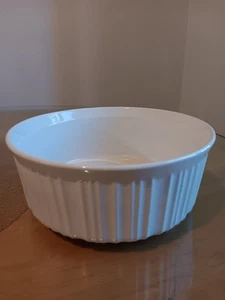 Corning Ware French White Stoneware 2.5 Qt 2.3L Round Baking Serving Dish - Picture 1 of 7