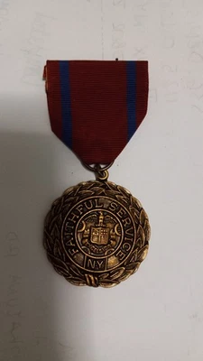 Medalla Larga y Fiel de la Guardia Nacional del Estado de Nueva York Foto 1 de 2