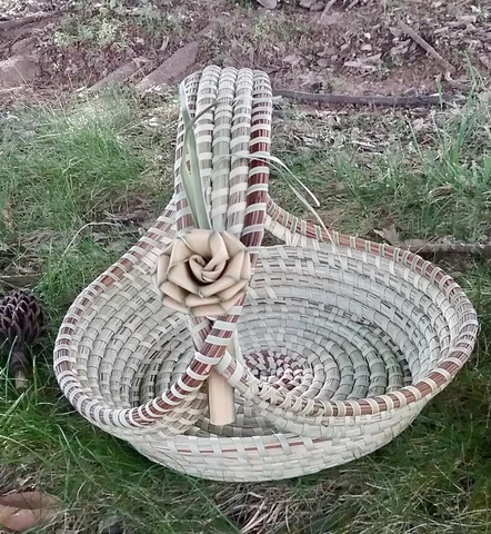 Sweetgrass Cross-handle Fruit Basket Cover