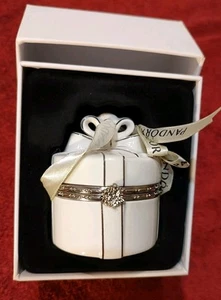 Pandora Limited 2018 Navidad Vacaciones Caja Regalo Porcelana Adorno con Caja - Imagen 1 de 6