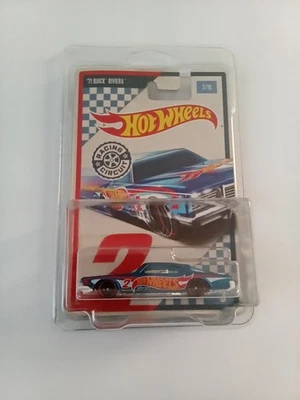 Buick Riviera 2017 Hot Wheels Racing Circuit '71 error Foto 1 de 4
