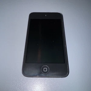 Apple iPod Touch 8GB 4th Gen Generation Black MP3 - Picture 1 of 6