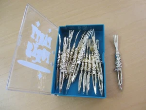 3.5" plastic Mini GOLD party 17 FORKS toothpicks cocktail picks olive set - Picture 1 of 7