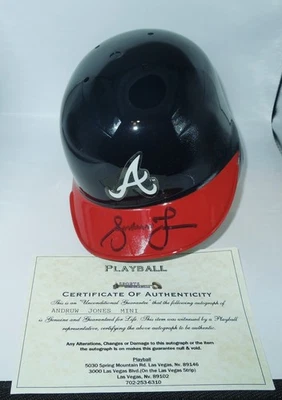 Мини-шлем с автографом Эндрю Джонса из Atlanta Braves с сертификатом подлинности - Изображение 1 из 3