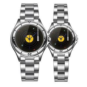 Reloj Sistema Solar Vinilo, Diseño Órbita Disco Retro, Regalo Amante del Espacio y la Música - Imagen 1 de 5
