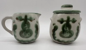 MA Hadley Stoneware Pottery Green Pear & Grapes Creamer &Sugar Bowl Lid Folk Art - Picture 1 of 8