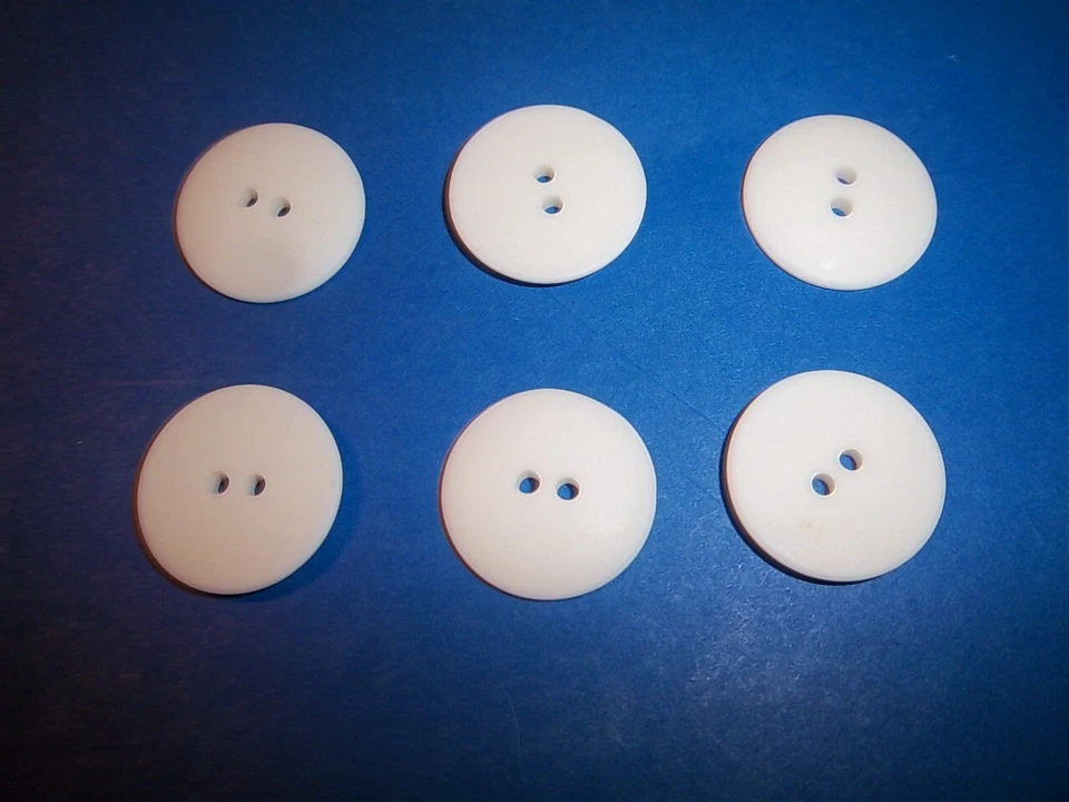 6 PACK White 25mm 2 Hole Round resin buttons sewing / scrapbook clothing SI - Image 1 of 1