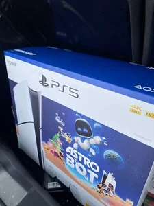 Sony PlayStation 5 Slim 1TB PS5 Disc Edition Astrobot Bundle Brand New FREE GAME - Picture 1 of 2