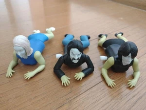 Crawling Zombie 3-Piece Set with Sun Damage, Girl Zombie with Spring Issue - Picture 1 of 2