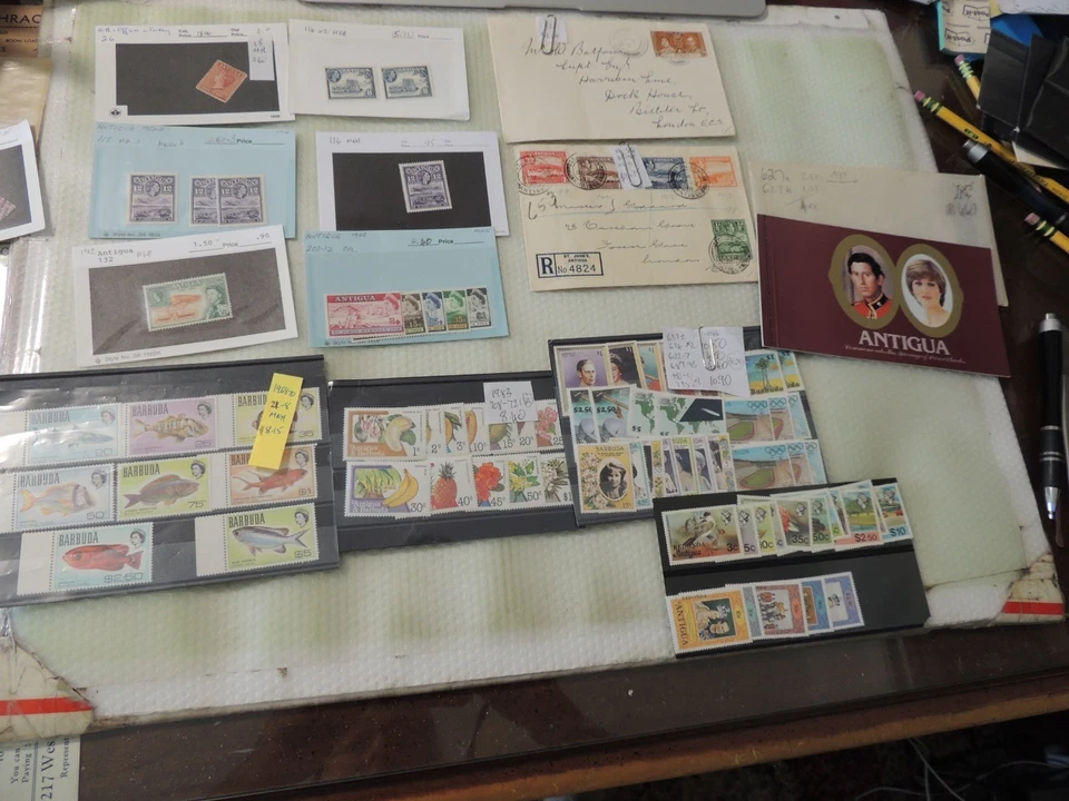 Antigua+Barbuda QV- QEII Mint Sets and Singles, Booklet, Covers CV$80+ - Image 1 of 1