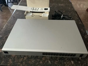 Ubiquiti Networks UniFi Switch PRO 24 PoE Switch - ETC-Pro-24-POE - Zdjęcie 1 z 10