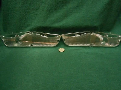 1962 CHEVROLET BISCAYNE - BELAIR - IMPALA - SUPER SPORT GUIDE PARK LIGHT LENSES - Image 1 of 2