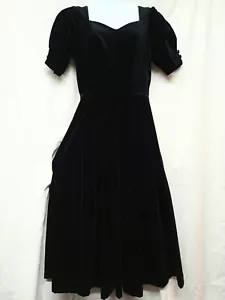 VINTAGE Laura Ashley Black Velvet Puff Sleeved Dress - 12 - Queen Anne Neckline - Picture 1 of 10