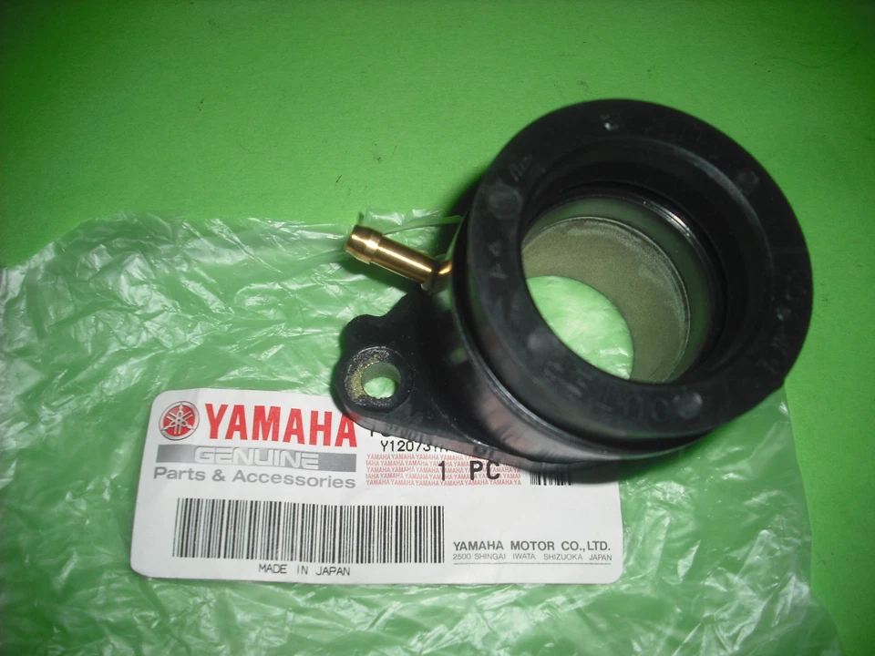 @ Yamaha SRX600 SRX 600 Carburettor Rubber Intake Manifold Left Joint Carburetor - Image 1 of 1