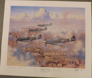 WW2 SPITFIRE DRUCK L/E 320/750 WINGED VICTORY SPITFIRE SIGNIERT JOHNNIE JOHNSON +5 - Bild 1 von 10