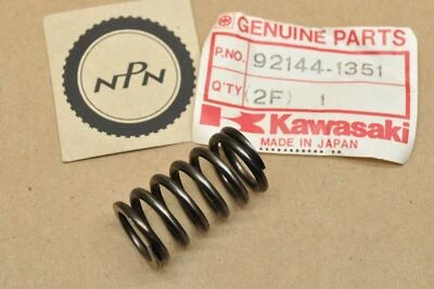 NOS OEM Kawasaki 1989-2007 KX250 Clutch Plate Spring 92144-1351 - Image 1 of 3