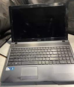 Acer Aspire 5733 Laptop-PARTS-Damaged Screen-Laptop ONLY-Sold As Is-C112 - Bild 1 von 7
