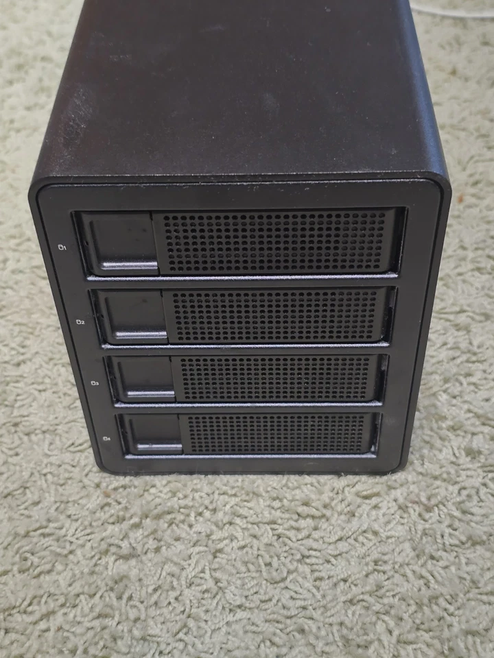 Orico 4 Bay External Hard Drive Enclosure 16tb 4x4 Tb Western Digital Blue HDDs - Image 1 of 4