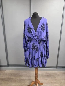 Zara Minikleid lila schwarz bedruckt Langarm V-Ausschnitt Gr. Small - Bild 1 von 11