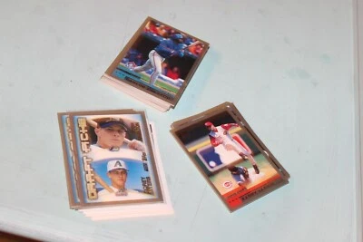2000 Topps Baseball Complete Your Set You Choose MLB - Image 1 of 2
