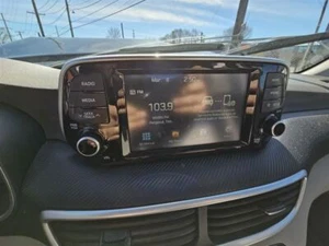 Receptor de radio Hyundai Tucson 2019-2020: sin navegación (mercado de EE. UU.) - Imagen 1 de 12