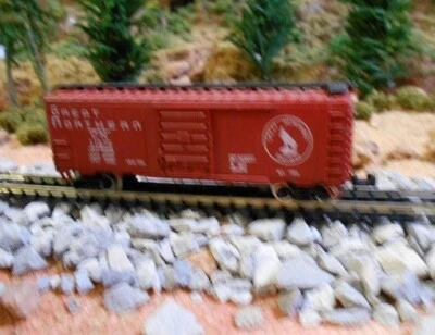 Minitrix N Scale: Great Northern Box Car 3203, Vintage Model Railroad Train, Box - Image 1 of 4