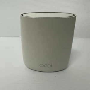 PARTS ONLY - Netgear Orbi RBS20 AC2200 Tri-Band Add-on Satellite - Zdjęcie 1 z 5