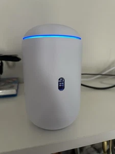 Ubiquiti Dream Router 7, Desktop 10G Cloud Gateway with integrated WiFi 7, PoE - Afbeelding 1 van 1