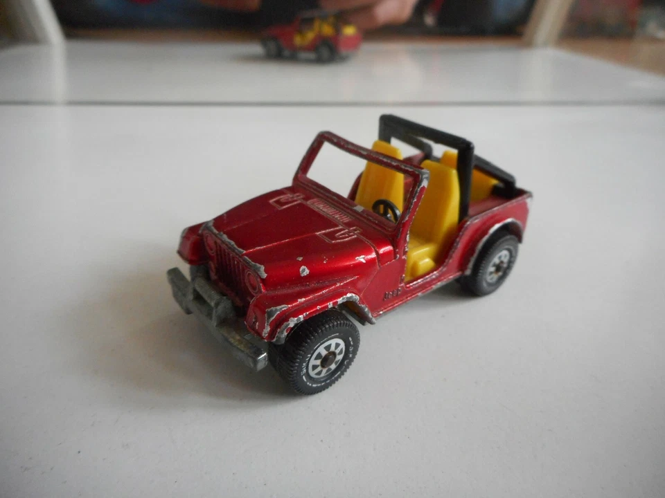 Siku Jeep CJ-5 en Rouge - Photo 1/1