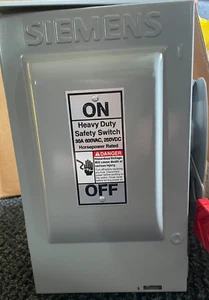Siemens HNF361 30-Amp 3 Pole 600V Heavy Duty Safety Switches - Picture 1 of 3