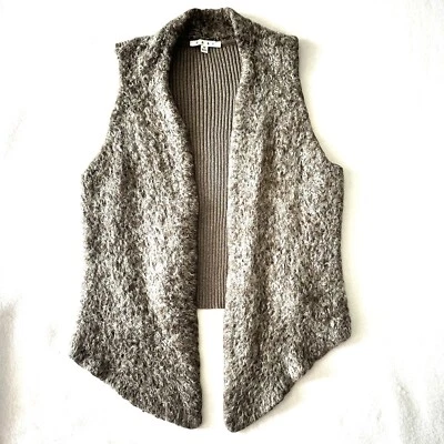 Cabi Alpaca Mohair Blend Vest M Medium Sleeveless Fuzzy Open Cardigan Sweater - Image 1 of 4