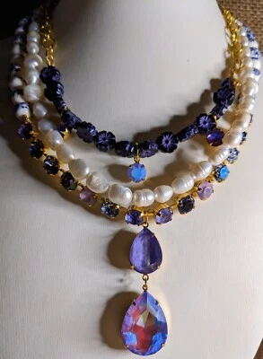 Collar Victoriano Darling Púrpura Cristal Swarovski Porcelana y Cuentas En Capas Foto 1 de 4