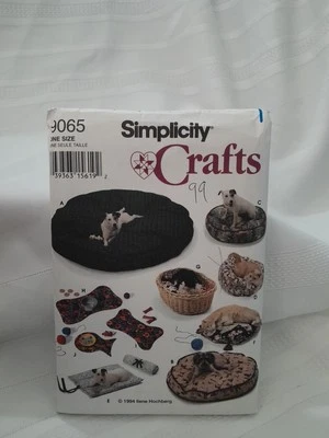 Simplicity 9065 Pet Beds and Place Mats Cat Dog Puppy Sewing Pattern Uncut - Image 1 of 2