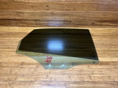 2015‐2020 Audi A3 Sedan vidro traseiro direito para janela da porta do passageiro 8V5845205 fabricante de equipamento original - Imagem 1 de 4