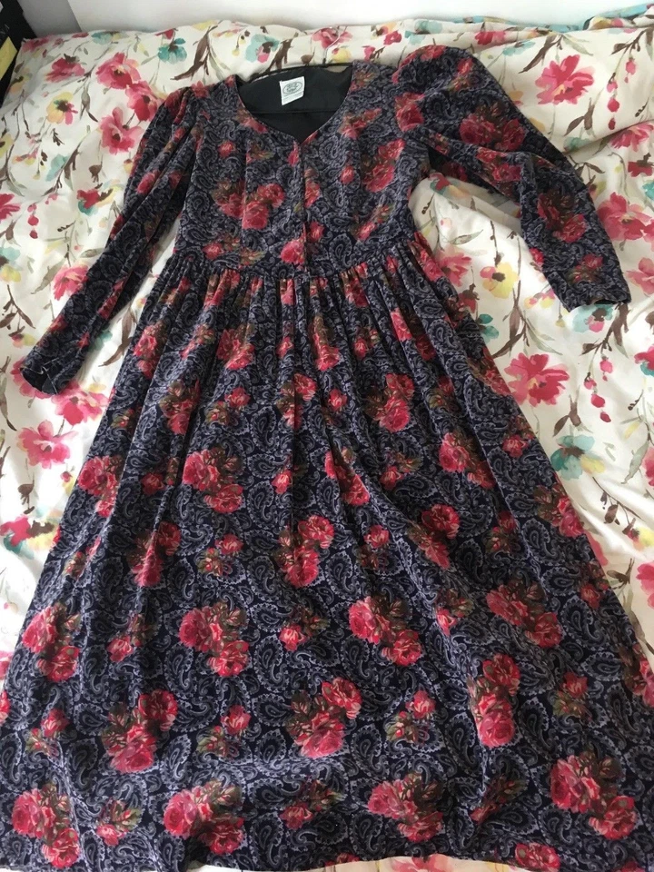 Vintage Laura Ashley  Cotton Velvet Dress  UK 10 (EU  36 USA  8) - Image 1 of 4