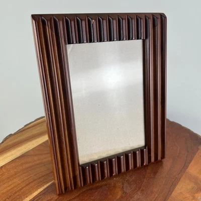 Vintage 5x7 Fetco Wood Picture Frame Fluted Detail - Image 1 of 4