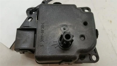 Actuador de puerta de aire acondicionado calentador de motor puerta abatible Dodge Avenger 2008 2009 2010 2011 2012 Foto 1 de 2