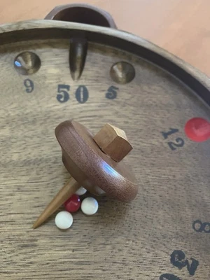 Trottola tirolese vintage in legno - Immagine 1 di 4