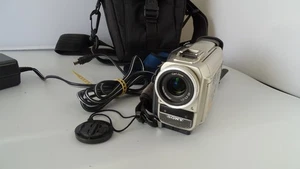 Sony DCR-TRV10E MiniDV Camcorder - Bild 1 von 16