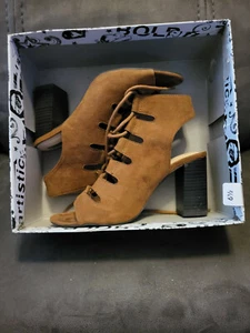 Forever 21 3" Open Toed Women's Lace Heels Size 6 - Picture 1 of 2