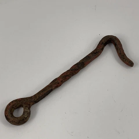 Antique/Vintage 5 Inch Hand Forged Twisted Gate Door Shed Latch Red Paint Cover