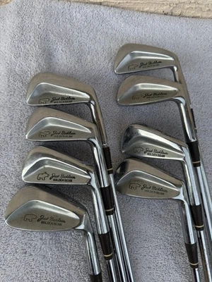 MacGregor Jack Nicklaus Golden Bear Iron Set Steel R Flex 3-PW - Image 1 of 4