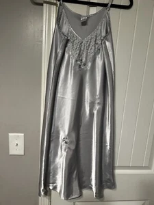 KL 100% Seide Schlupfkleid Fee romantisch L Ptp 20 30 Länge bestickt Blumen - Bild 1 von 3