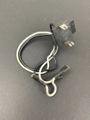 Cordless Weedeater 18v Hedge Trimmer HTC2200 Battery Port  - Image 1 of 2